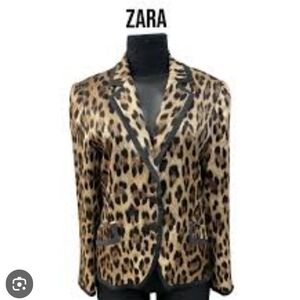 Silk, Like New, Leopard Print Blazer With Faux Leather Trim. Sz Small